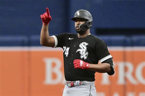 What’s working for Eloy Jiménez at the plate recently — and how can the rest of the Chicago White Sox offense follow?